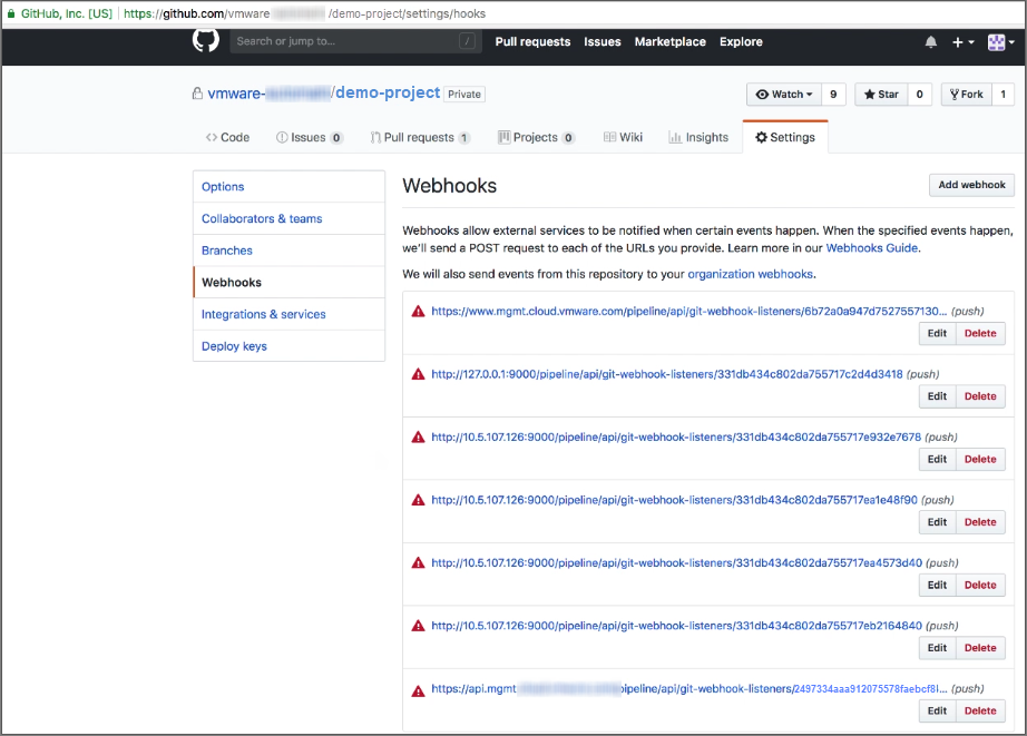 No seu repositório GitHub, a lista de webhooks exibe a mesma URL de webhook do Git na parte inferior da lista.