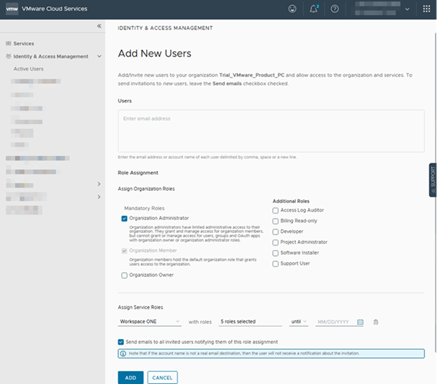 Captura de tela da funcionalidade Adicionar novos usuários no VMware Cloud Services Console