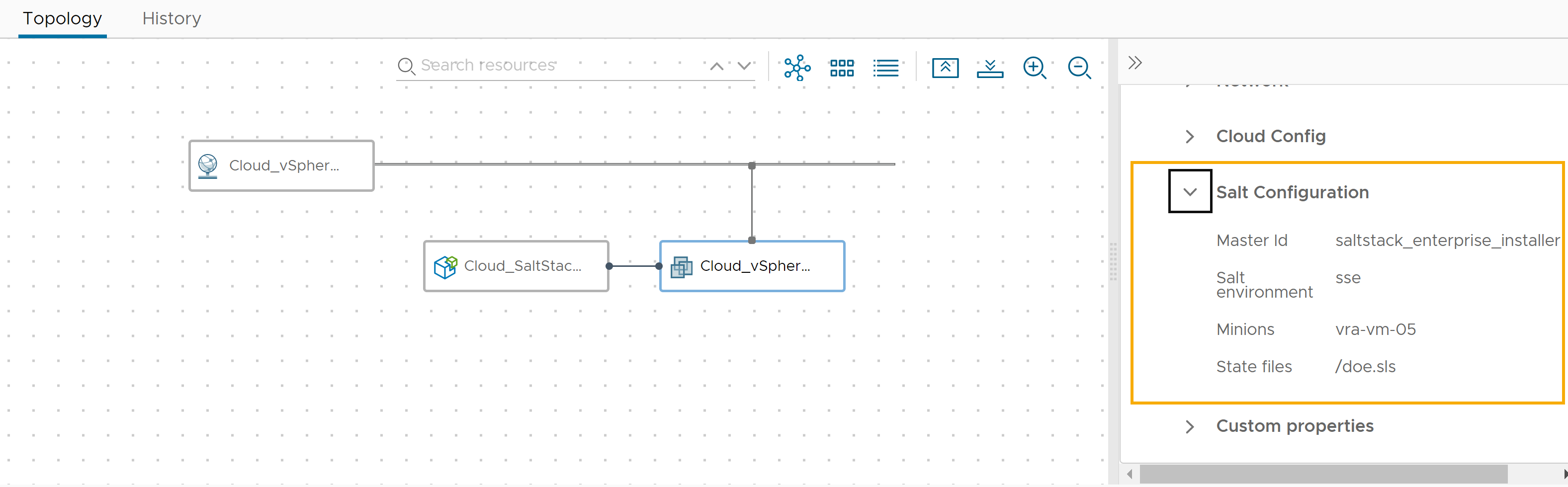 Captura de tela da guia Topologia com as propriedades de Configuração do Salt expandidas no painel direito. As propriedades incluem o ID do mestre, o ambiente Salt e arquivos de Estado.