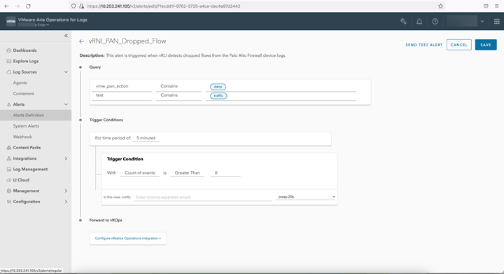 VMware Aria Operations for Logs 用户界面显示了用于启用警示和选择预配置 Webhook 的选项。