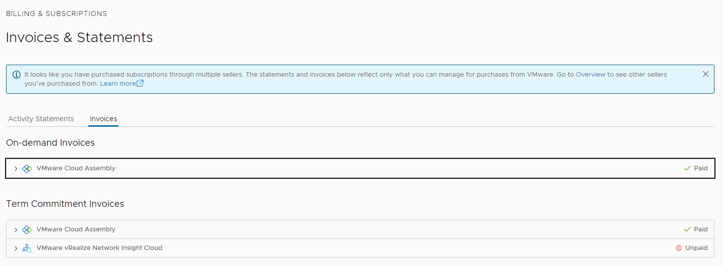 Cloud Services 控制台中的“发票”页面示例，其中显示了按需发票和期限承付发票。