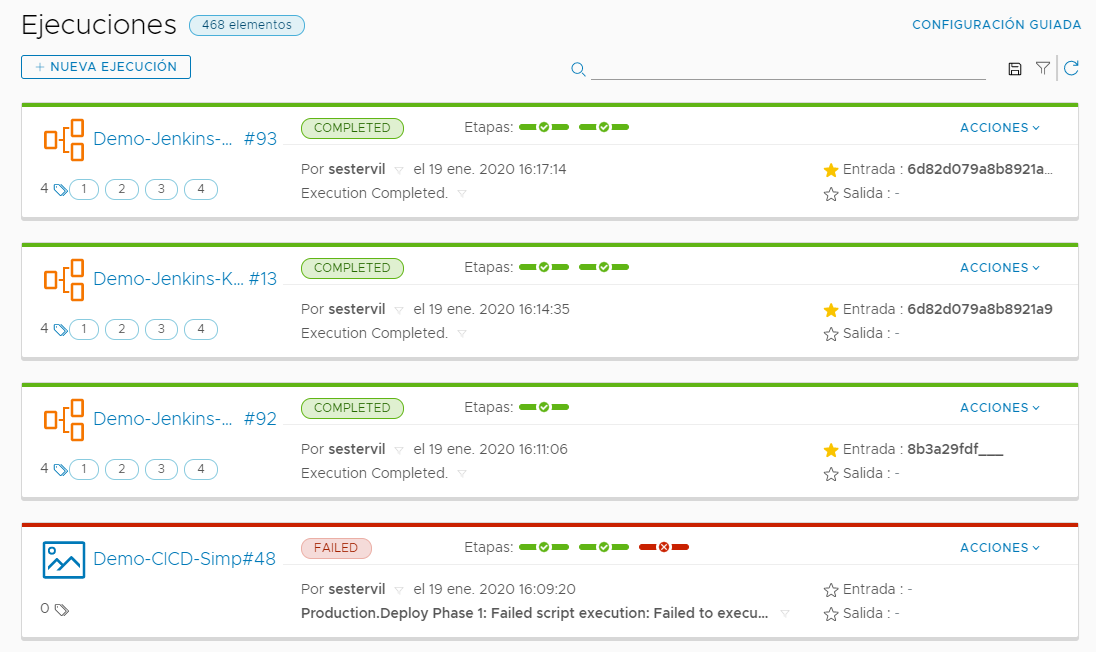 En la página Ejecuciones de la canalización, puede ver el estado de cada etapa mientras se ejecuta, seleccionar acciones y hacer clic en el vínculo para obtener más información.