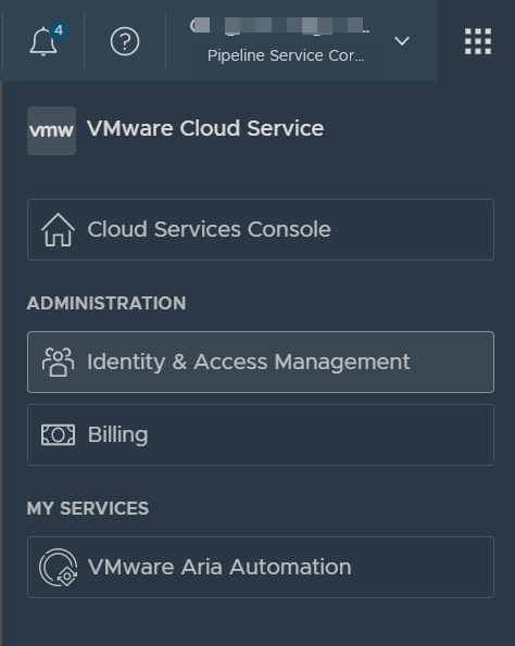 El panel VMware Cloud Services abre la página Administración de identidades y acceso y muestra los usuarios y sus funciones.