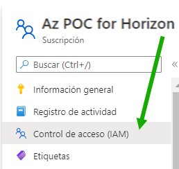 Captura de pantalla que muestra nuestro panel de detalles de la suscripción, con la opción Control de acceso (IAM) visible y una flecha verde que apunta hacia ella.