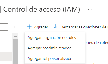 Captura de pantalla que muestra la entrada Agregar asignación de función al hacer clic en Agregar en el panel Control de acceso (IAM) del portal de Azure.