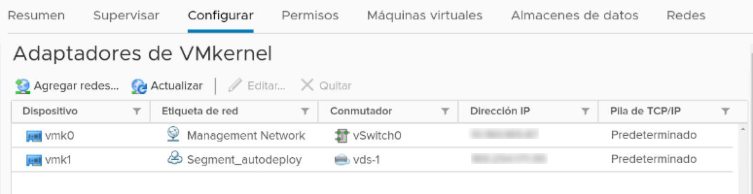 VMkernel está conectado a un conmutador temporal en un host ESXi.