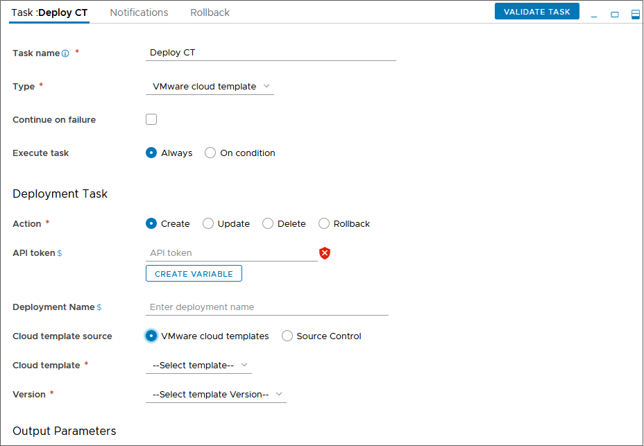 La tarea de plantilla de nube puede utilizar una plantilla de nube de VMware en Cloud Assembly o extraer una del control de origen en un repositorio de GitLab o de GitHub.