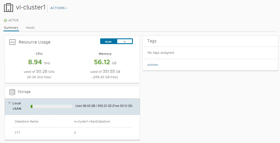 Scheda Riepilogo del cluster vSphere che mostra Utilizzo risorse, Storage e Tag.